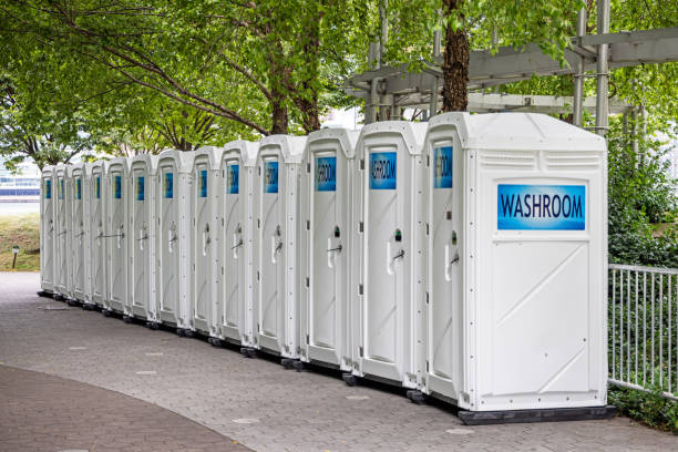 Best Porta potty rental near me  in Carefree, AZ